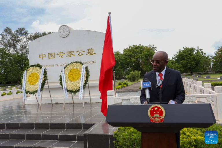 China, Tanzania commemorate deceased Chinese experts assisting Tanzania