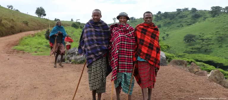 Tanzania pushing out Maasai to attract rich tourists