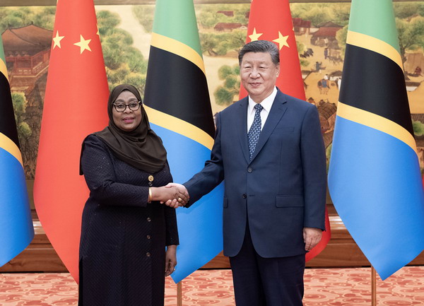 Xi Jinping meets with Tanzanian President Samia Suluhu Hassan